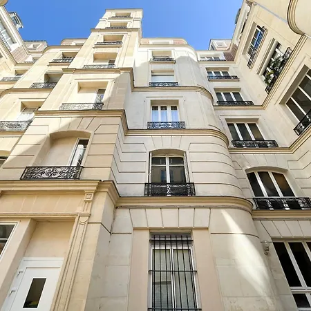 90 - Karl Lagerfeld Lafayette Appartement Parijs